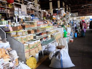 mercado-de-san-pedro-en-cusco