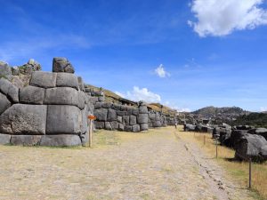 sacsayhuaman-fortaleza-inca-piedras-gigantes